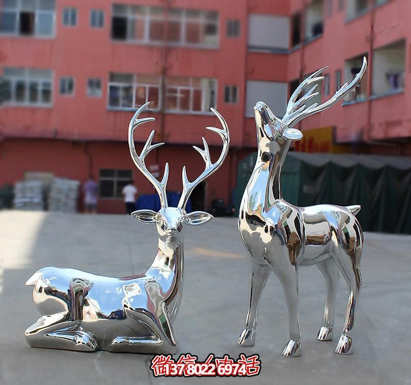 不銹鋼鏡面鹿雕塑，點(diǎn)綴公園景區