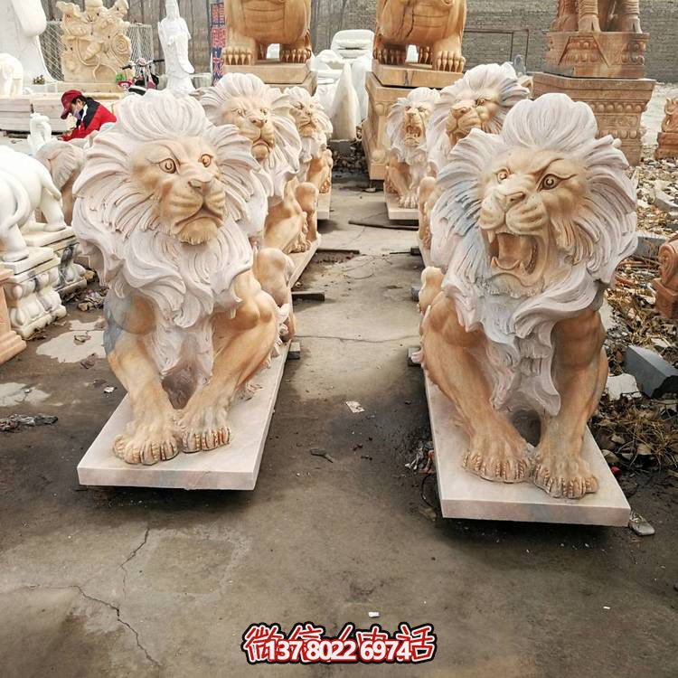 大理石石雕獅子雕塑，點(diǎn)綴晚霞紅園林景觀(guān)