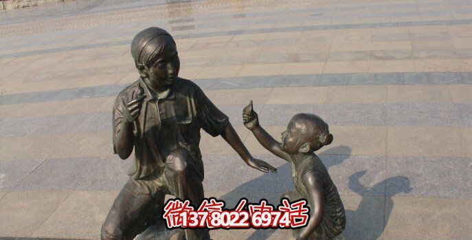 母女銅雕一次游覽公園、參與游戲、體驗雕塑的絕佳體驗