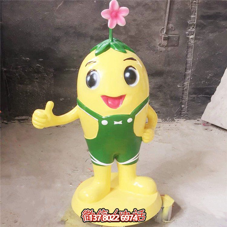 玻璃鋼卡通人物雕塑，給幼兒園創(chuàng  )意擺放