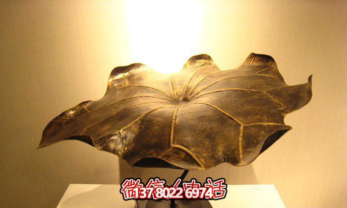 精美銅雕荷葉雕塑，添彩廣場(chǎng)環(huán)境