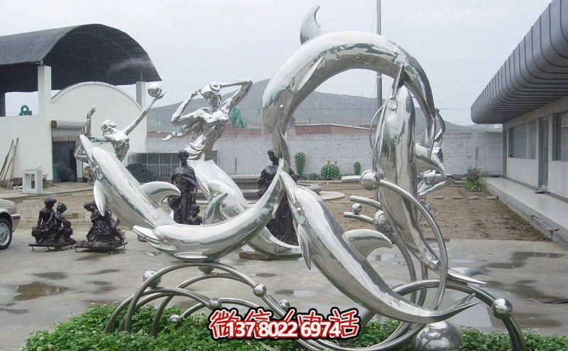 一群活躍海豚，為游樂(lè )園帶來(lái)更多樂(lè )趣——不銹鋼海豚雕塑
