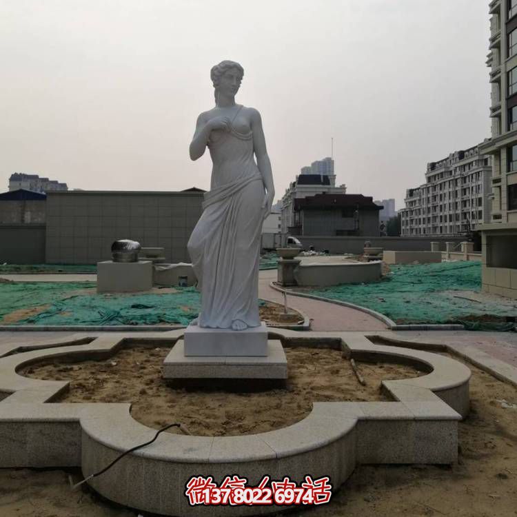 西方大理石雕像，浮雕人物裝飾街道
