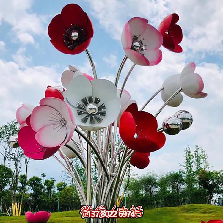 不銹鋼彩繪大型花朵雕塑，為景區廣場(chǎng)增添色彩