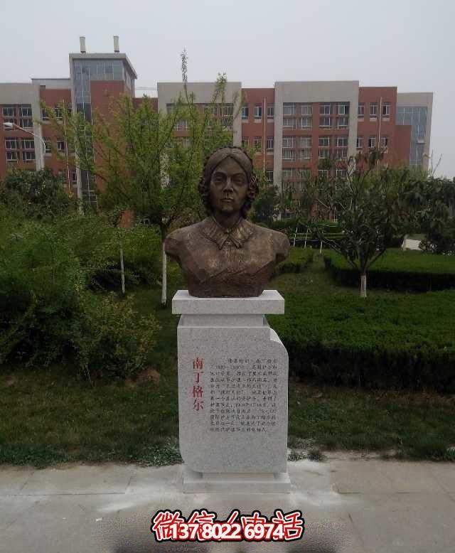 南丁格爾玻璃鋼雕塑——讓校園更著(zhù)名的護理人物 南丁格爾玻璃鋼雕塑——讓校園更著(zhù)名的護理人物