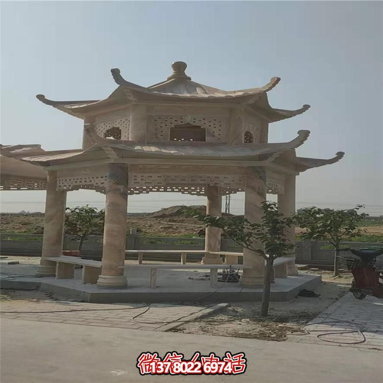 雙層紅雕涼亭，觀(guān)賞絕美晚霞，享受乘涼樂(lè )趣