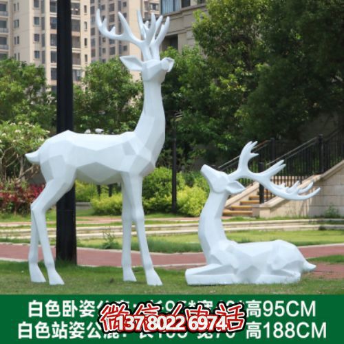 玻璃鋼雕塑裝置，點(diǎn)綴小區園林景觀(guān)