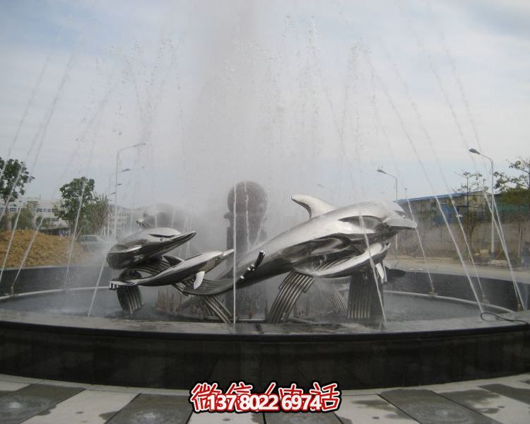 不銹鋼海豚雕塑，裝飾現代廣場(chǎng)的水景