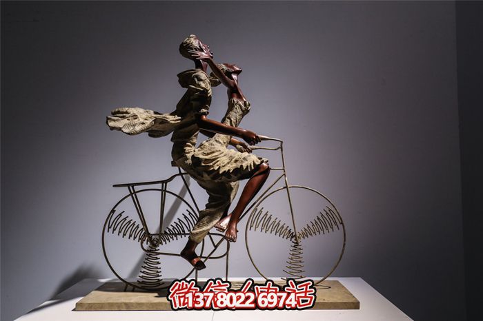 創(chuàng )意不銹鋼騎自行車(chē)人物雕塑 創(chuàng )意不銹鋼騎自行車(chē)人物雕塑