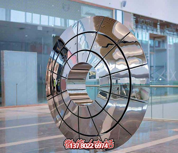 不銹鋼雕塑傘狀圓環(huán)，創(chuàng  )意裝點(diǎn)商廈鏡面