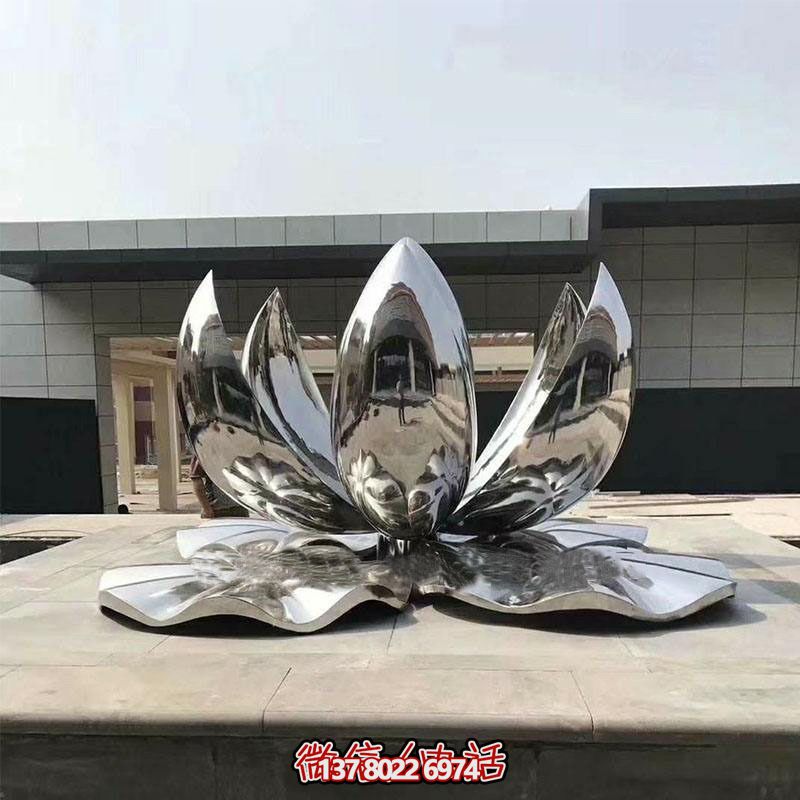 大型不銹鋼蓮花雕塑，鏡面反射景觀(guān)