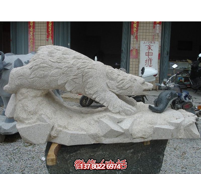 北極熊玻璃鋼雕塑，讓街道邊擺放創(chuàng  )意爬行玻璃