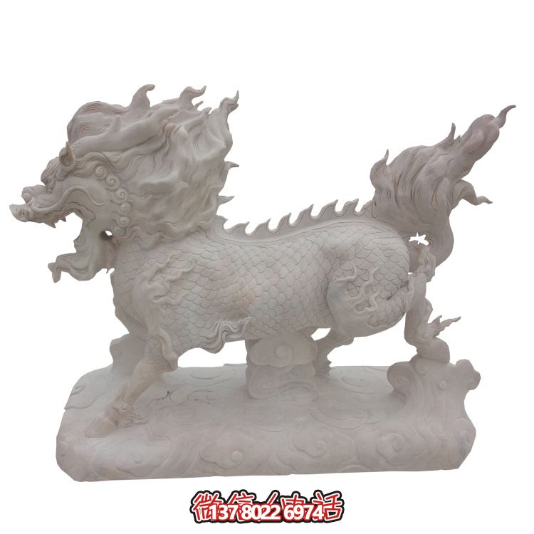 傳承漢白玉石雕麒麟雕塑，美化景區戶(hù)外環(huán)境