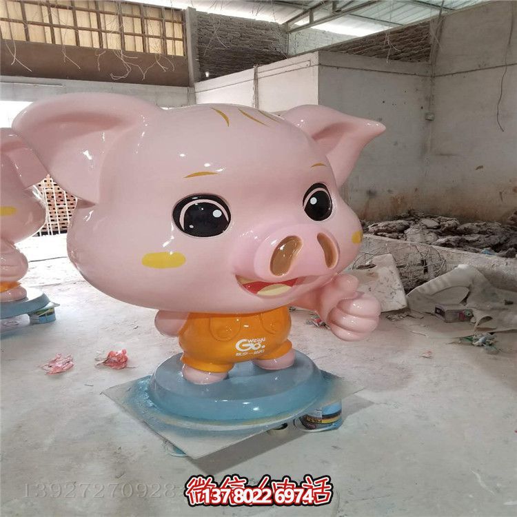 玻璃鋼豬雕塑，為您的店鋪、戶(hù)外公園增添熱鬧氣氛