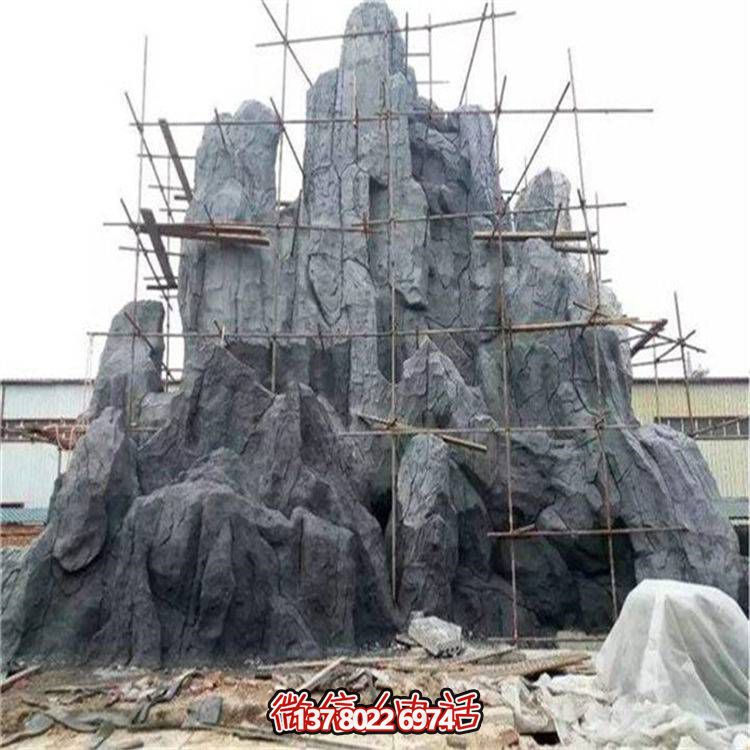 精美的大型石雕假山雕塑，為公園增添靈動(dòng)之美