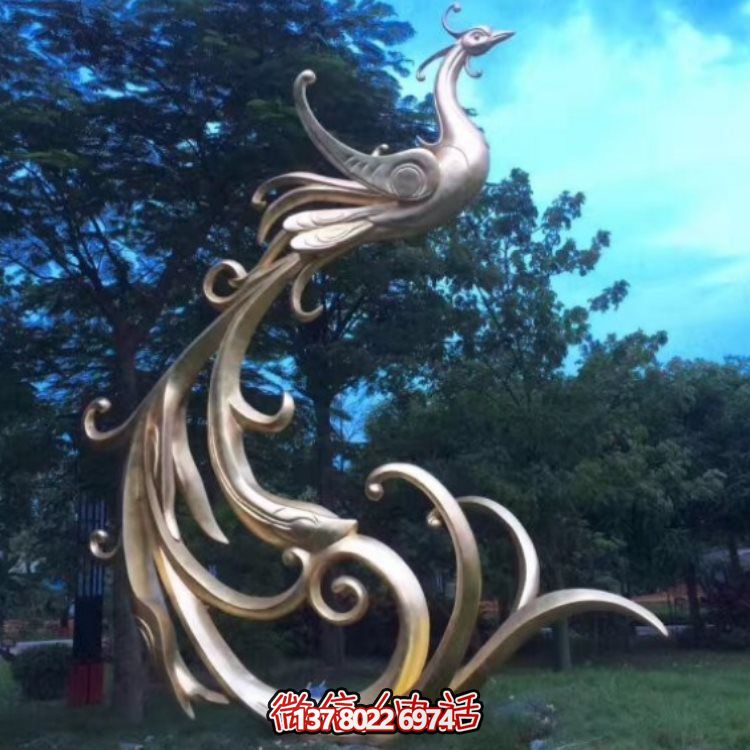 鳳凰不銹鋼城市創(chuàng  )意廣場(chǎng)