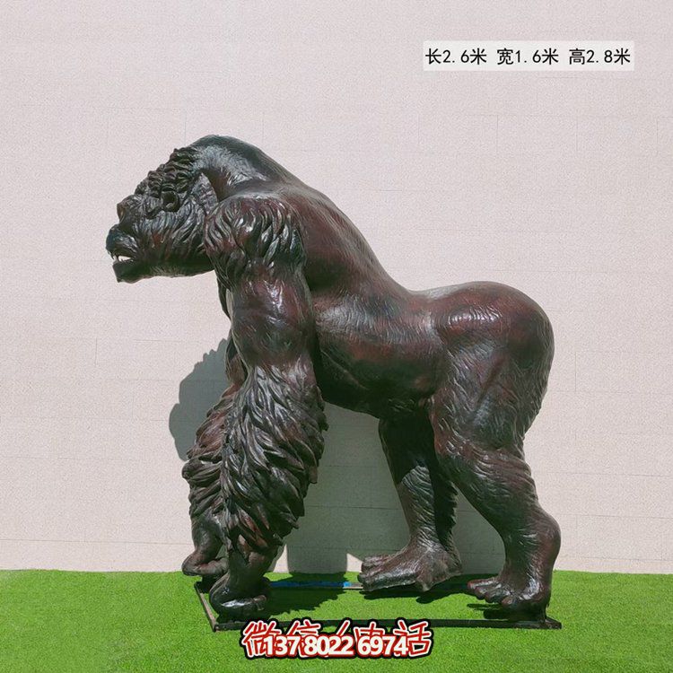 玻璃鋼仿真大猩猩動(dòng)物雕塑，點(diǎn)綴游樂(lè )園游樂(lè )擺放