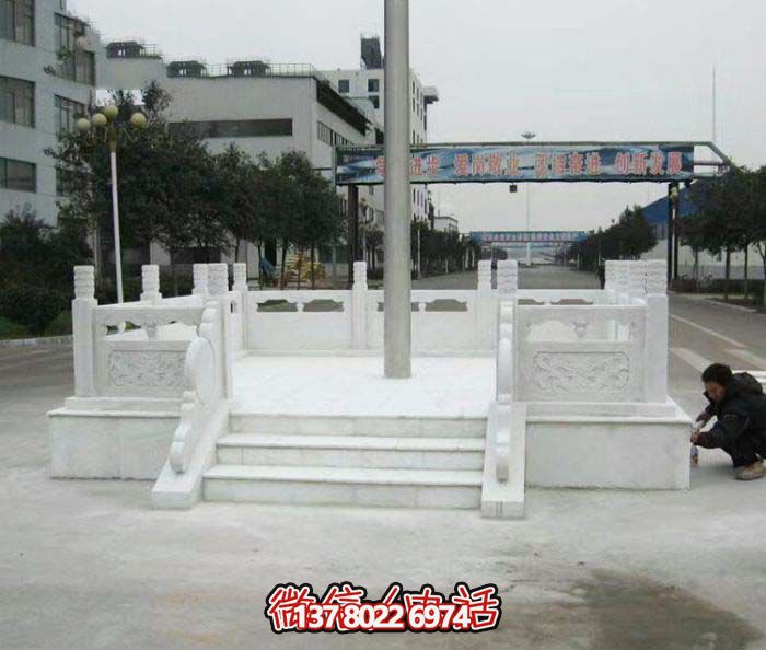 校園景觀(guān)精美漢白玉升旗臺石雕塑