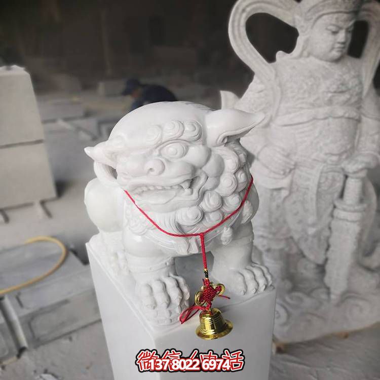 雕塑藝術(shù)家手工制作的大型戶(hù)外園林景觀(guān)鎮宅招財石獅子