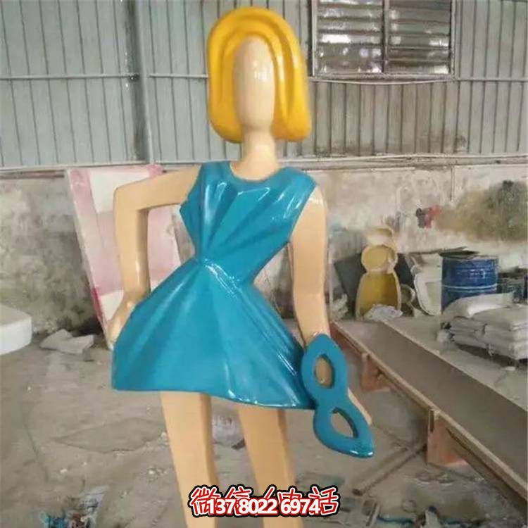 商場(chǎng)創(chuàng  )意玻璃鋼抽象女性人物雕塑