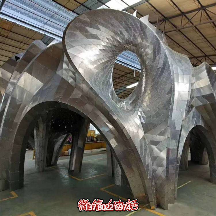 創(chuàng  )意不銹鋼抽象園林景觀(guān)擺件