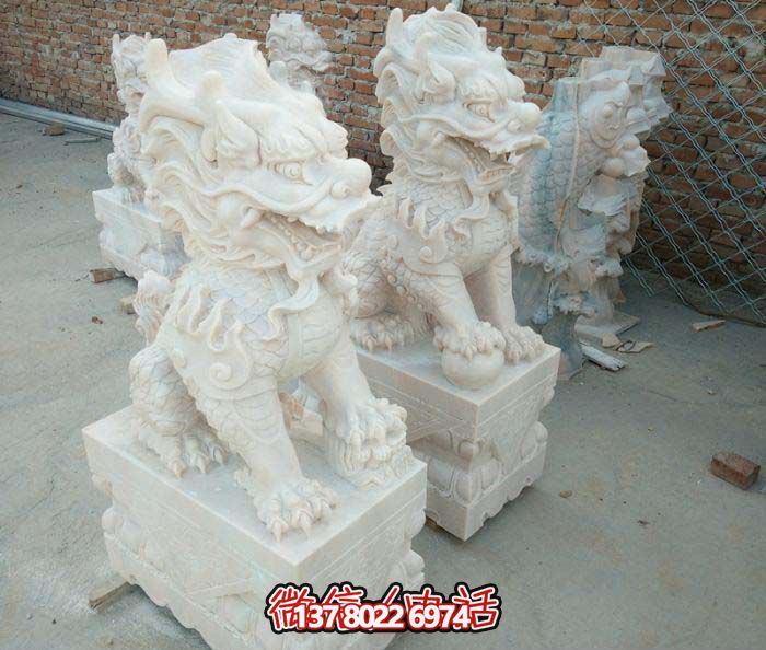 酒店門(mén)口鎮宅漢白玉石雕麒麟雕塑 酒店門(mén)口鎮宅漢白玉石雕麒麟雕塑